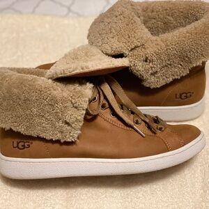 UGG WOMEN SNEAKER BOOTS